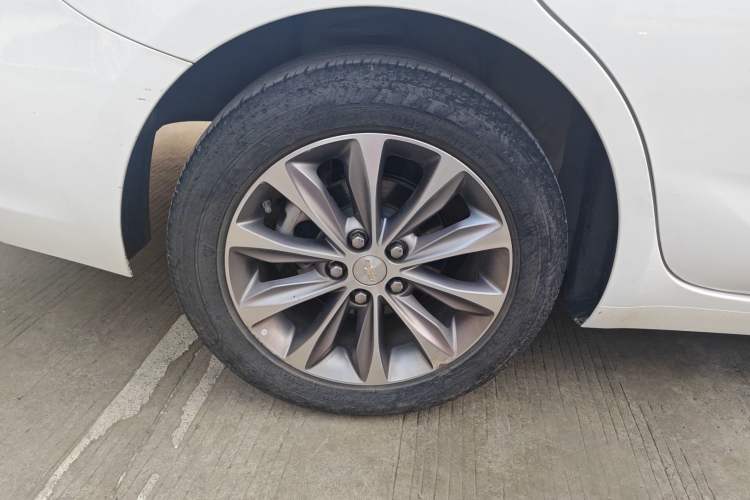 Used Chevrolet Monza 2020 320 Automatic Enjoyment Edition