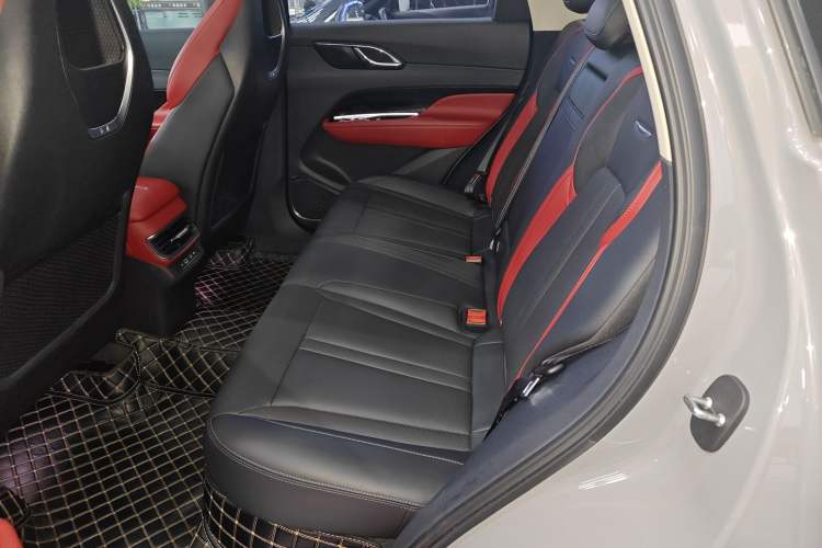 Used Hongqi HS3 2023 1.5T Two-Wheel Drive Shanwei Edition
