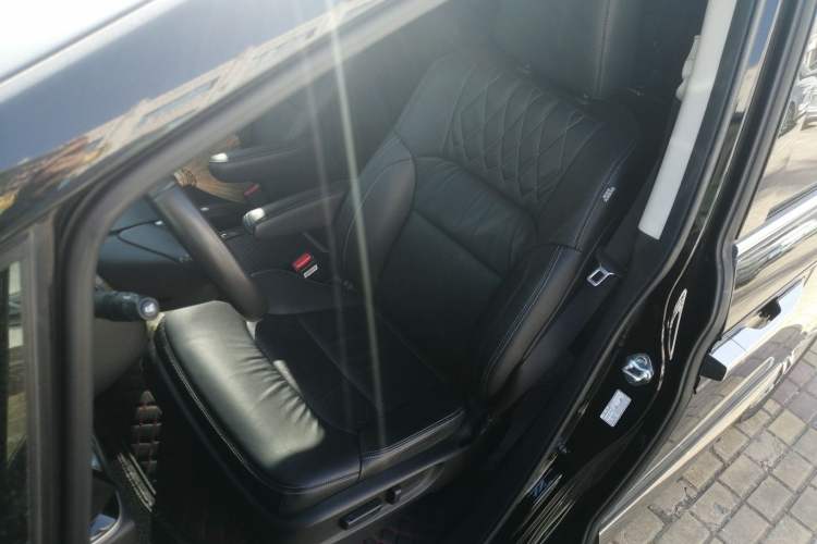 Used Honda Elysion 2019 2.0L Hybrid Luxury Edition
