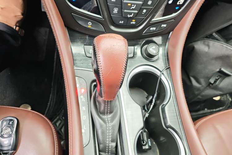 Used Buick Envision 2018 20T Two-Wheel Drive Luxury Model
