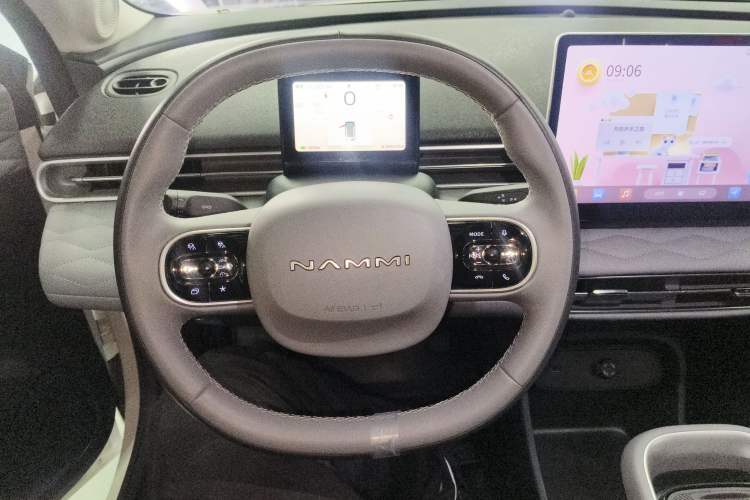 Used Dongfeng NAMMI 01 2024 Co-Creation Edition – Co-Creation WE Version
