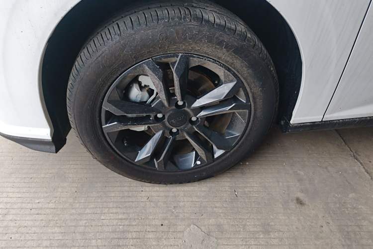 Used Dongfeng Aeolus Yixuan 2025 1.5L Automatic Luxury Version