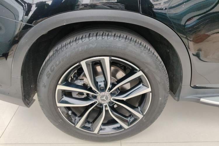 Used Mercedes-Benz GLC 2020 Facelift GLC 300 L 4MATIC Dynamic Edition
