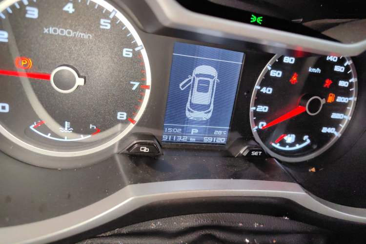 Used Geely Auto Emgrand X7 Sport 2016 1.8TD Automatic ZhiShang Model
