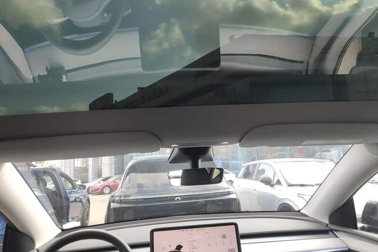 Used Tesla Model Y 2023 Rear-Wheel-Drive Version