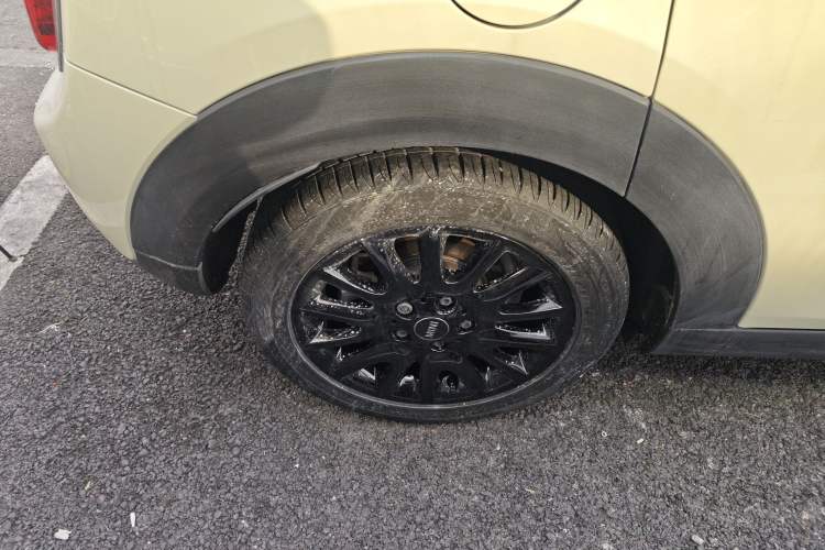 Used  MINI 2018 1.5T COOPER Classic Edition Five-Door Version
