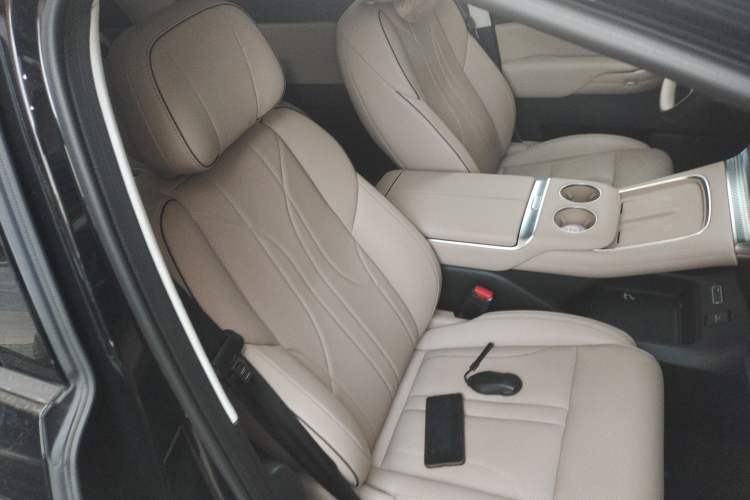 Used XPeng X9 2024 640 All-Wheel Drive High-Performance Max
