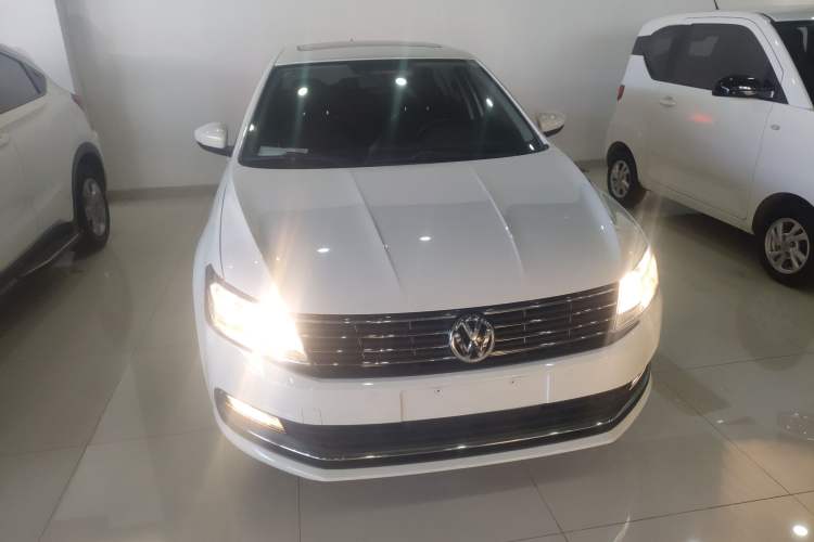 Used Volkswagen Lavida 2015 230TSI DSG Comfort Edition
