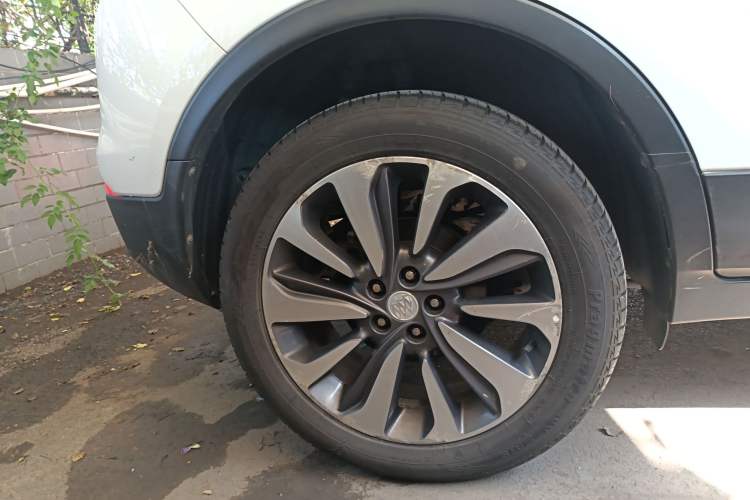 Used Buick Encore 2016 18T Automatic All-Wheel-Drive Flagship Model
