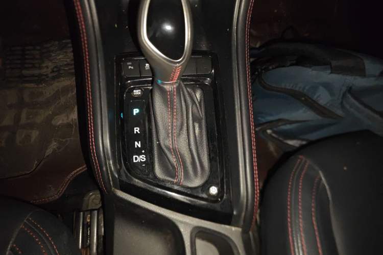 Used  Refine S3 2018 Custom Edition 1.6L CVT Luxury Smart Model
