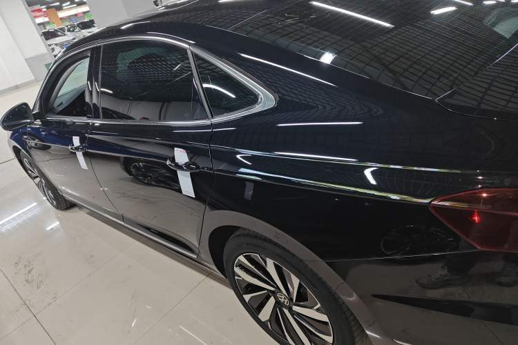 Used Volkswagen Passat 2024 380TSI Elite Edition
