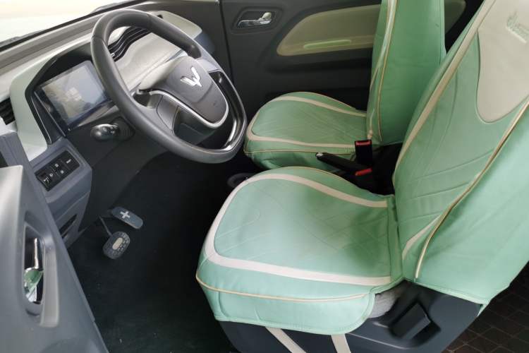 Used Wuling Hongguang MINIEV 2022 Macaron Premium Model – Lithium Iron Phosphate