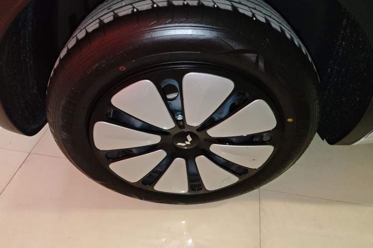 Used Wuling Bingo 2024 333 km Lingxi Connected Version
