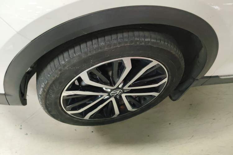 Used Volkswagen T-ROC 2021 280TSI DSG Two-Wheel Drive Comfort Connect Edition