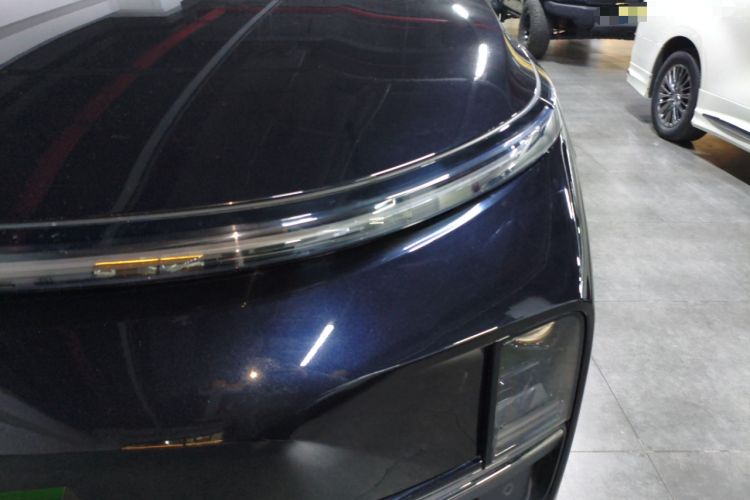 Used Li Auto L8 2023 Air model
