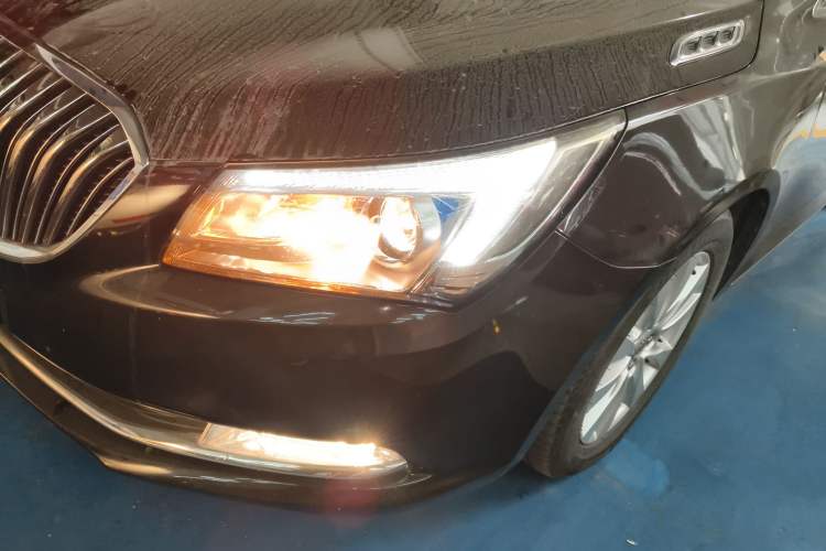 Used Buick LaCrosse 2013 2.4L SIDI Leading Comfort Version