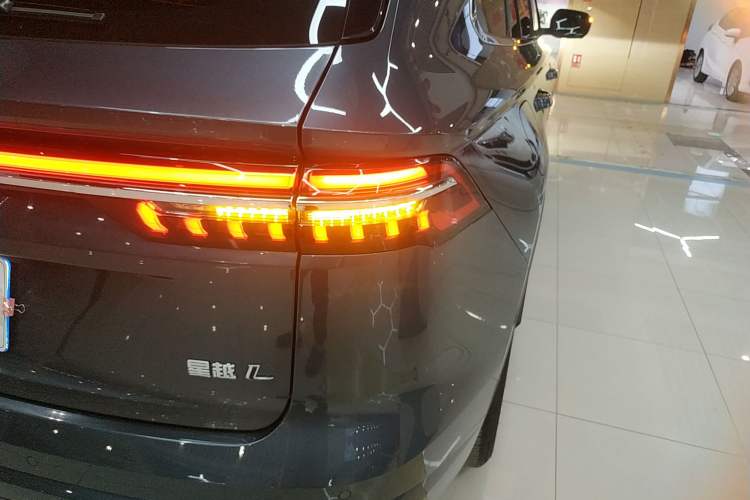 Used Geely Auto Monjaro L 2024 2.0TD High-Power Automatic Two-Wheel Drive Yunqi Version