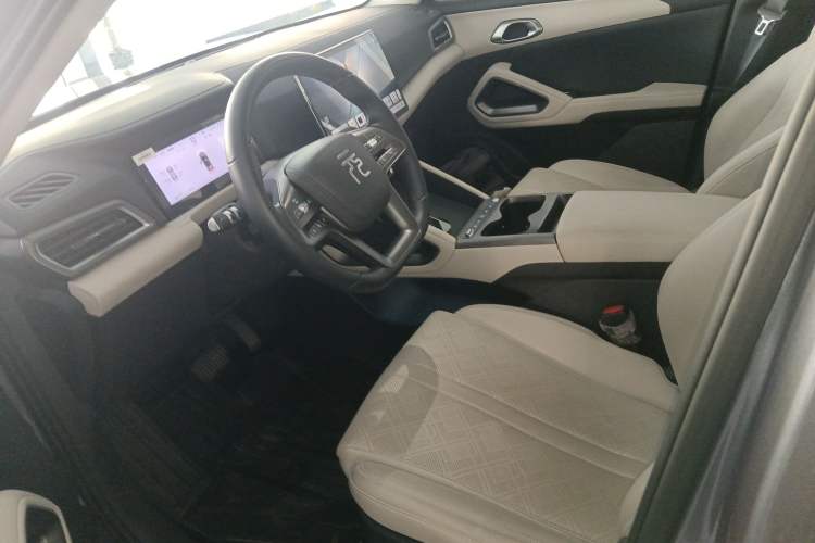 Used BYD Yuan UP 2025 Intelligent Driving Version 401 km Leading Edition