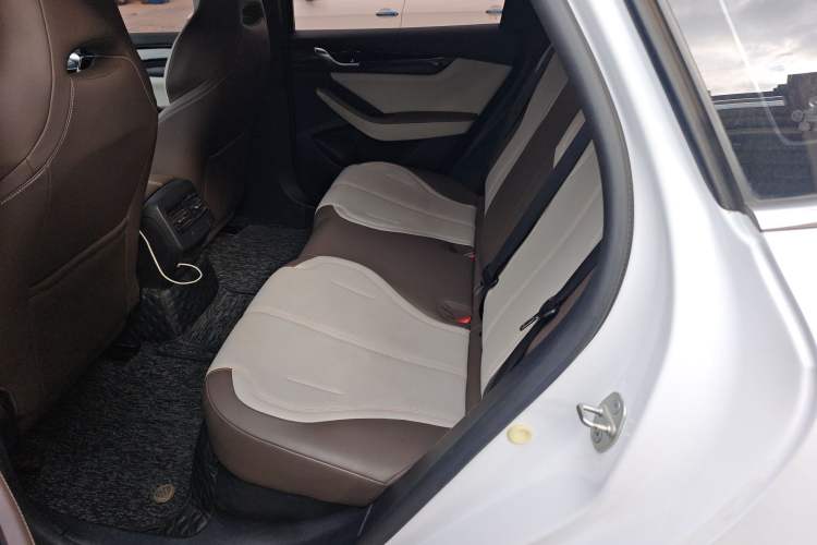 Used BYD Qin PLUS 2024 HONOR Edition DM-i 55KM Leading Model
