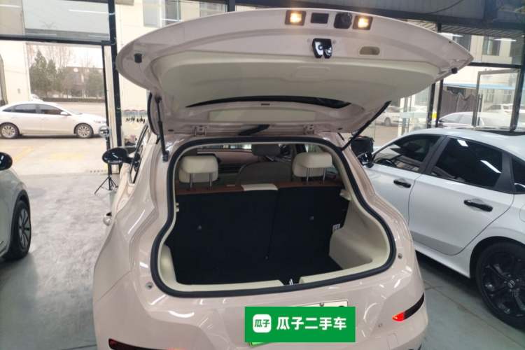 Used ORA Good Cat 2022 Morandi Edition 500 km Long Range Luxury Version Lithium Ternary
