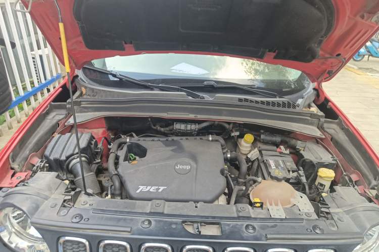 Used  Renegade 2016 1.4T Automatic High-Energy Version
