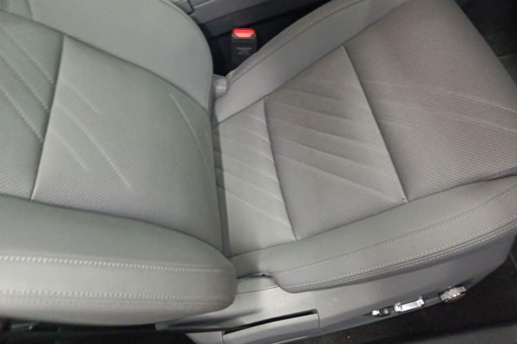 Used Zeekr 001 2025 WE Edition 100 kWh Rear-Wheel Drive
