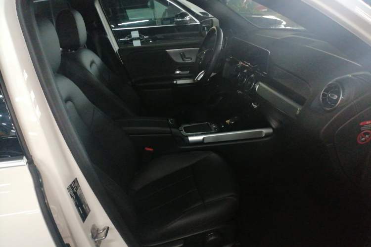 Used Mercedes-Benz GLB 2024 GLB 200 Dynamic Edition
