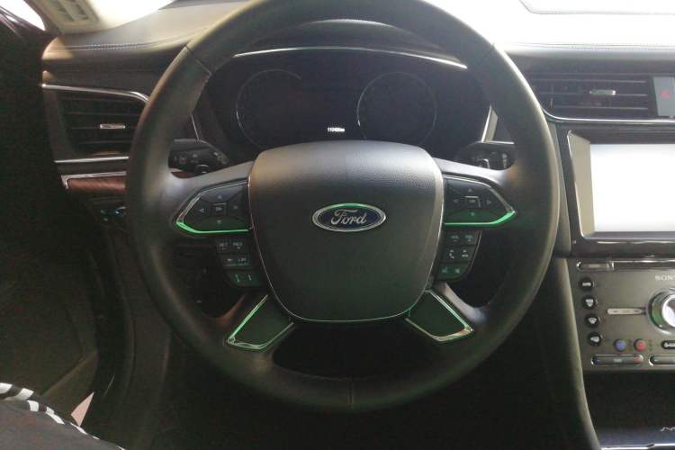 Used Ford Taurus 2015 EcoBoost 245 Ultimate Model
