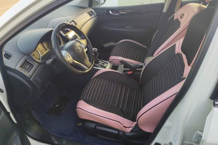 Used Nissan Tiida 2019 1.6L CVT Smart Drive Version China VI Standard
