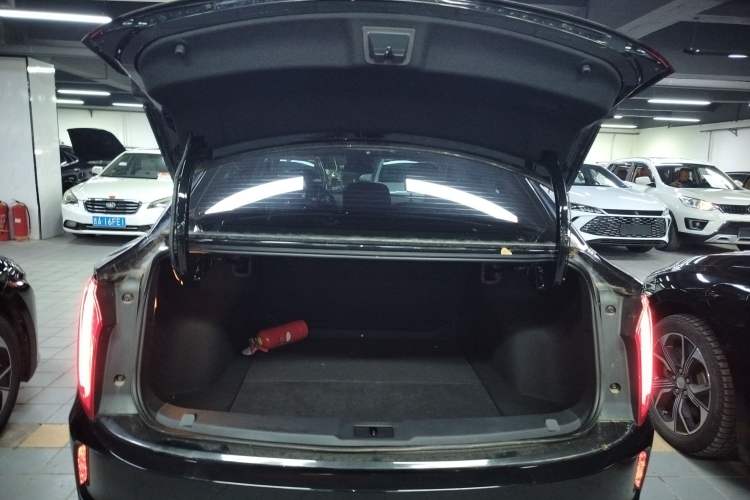 Used Hongqi E-QM5 2023 Revised Version Basic Travel Edition
