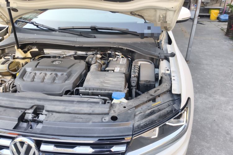 Used Volkswagen Tiguan L 2019 330TSI Automatic Two-Wheel Drive Panoramic Comfort Edition China VI Standard
