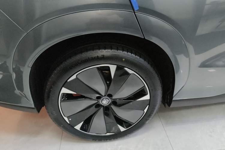 Used BYD Tang L 2025 DM 175KM Drone Player Edition
