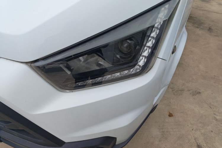 Used JMC Transit 2019 2.8T Commercial Version Short Wheelbase Mid-Roof 6-Seater China VI JX493