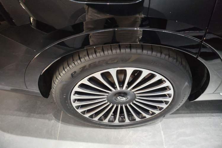 Used Hima AITO M9 2024 Range-Extended Ultra Version 42 kWh 6-Seater Model
