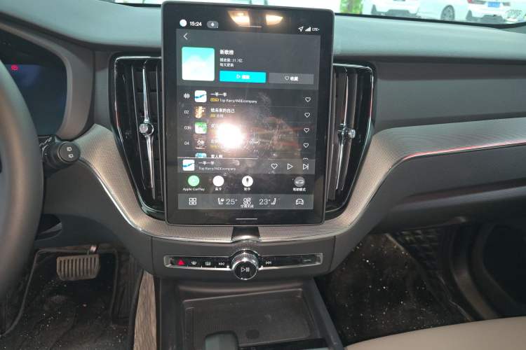 Used Volvo XC60 2026 B5 4x4 Smart Luxury Edition