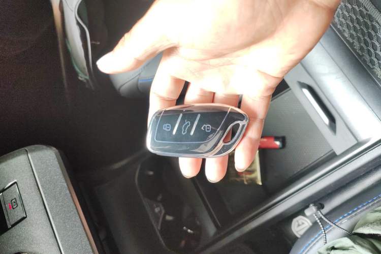 Used MG 4 EV 2022 520 km Flagship Edition