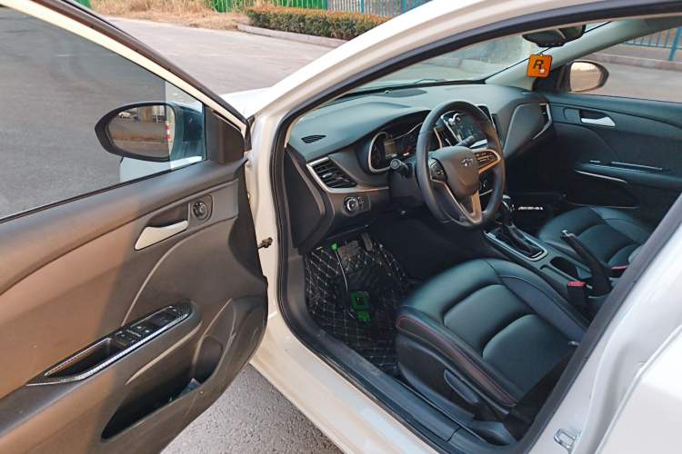 Used Chevrolet Monza 2019 Redline 320T Dual-Clutch Joyful Edition China VI Standard