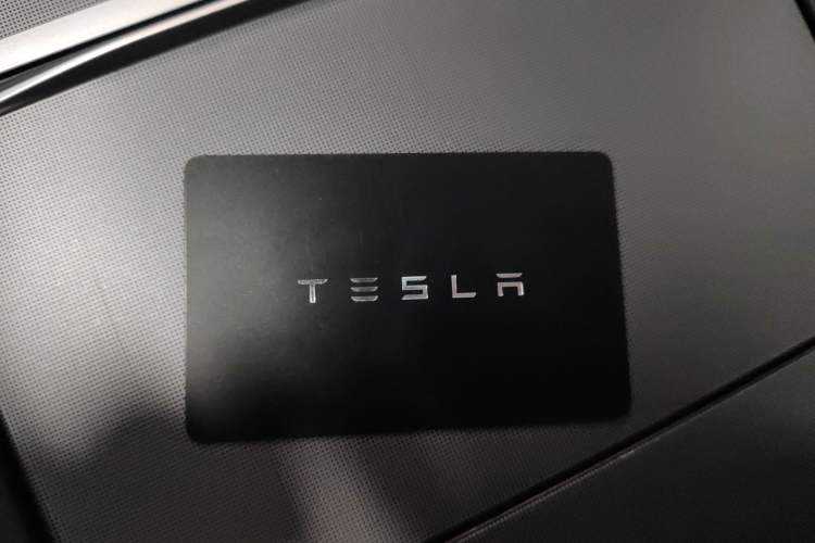 Used Tesla Model 3 2023 Rear-Wheel-Drive Version
