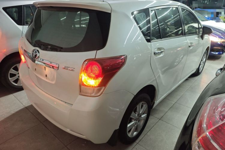 Used Toyota Verso 2014 Starlight 180E CVT Elite Edition
