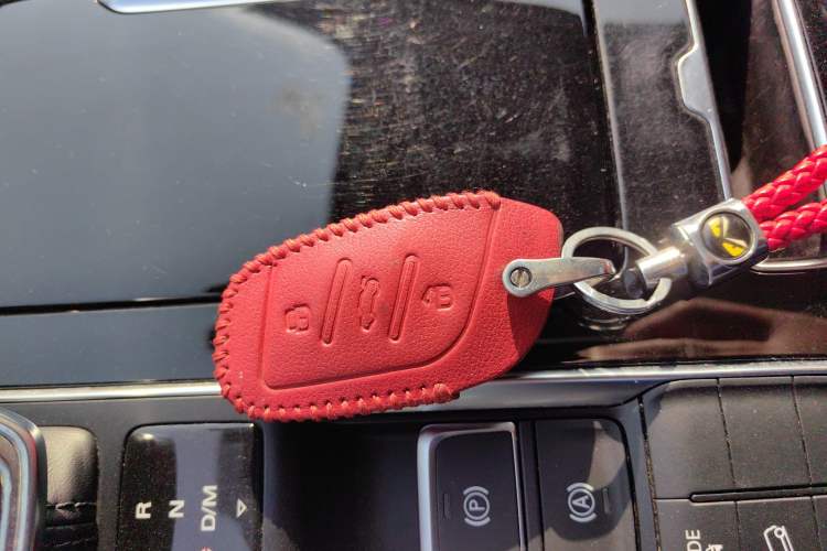 Used Roewe RX5 MAX 2019 300TGI Automatic Smart Cabin Luxury Edition
