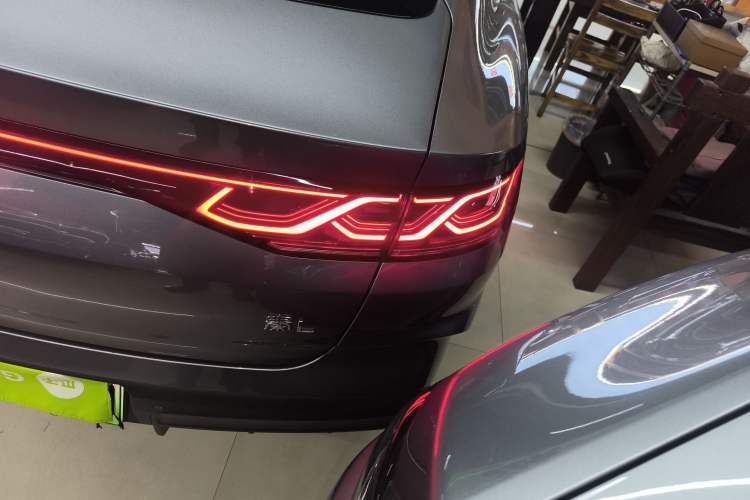 Used BYD Qin L 2024 DM-i 80KM Leading Model
