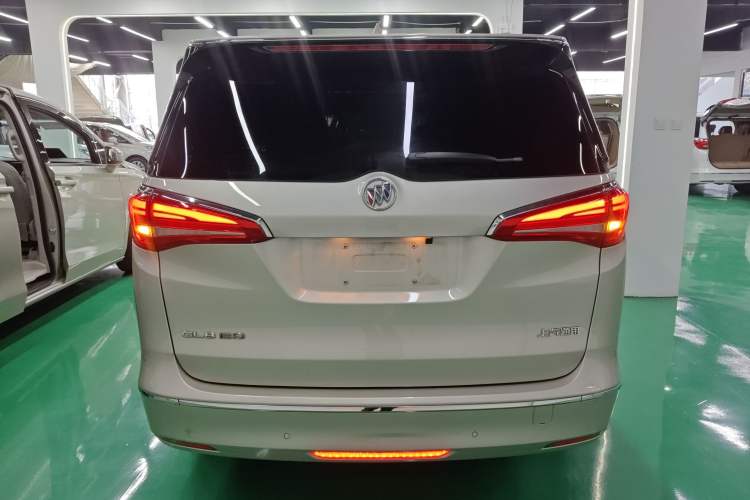 Used Buick GL8 2017 ES 28T Comfort Model China V Standard
