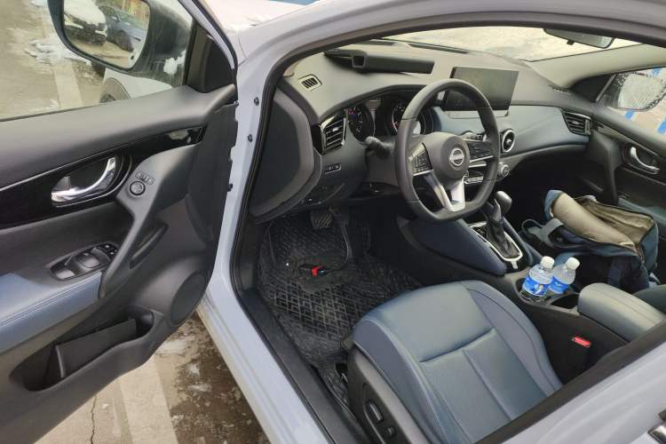 Used Nissan Qashqai 2025 Honor 2.0L CVT XV+ Leading Edition
