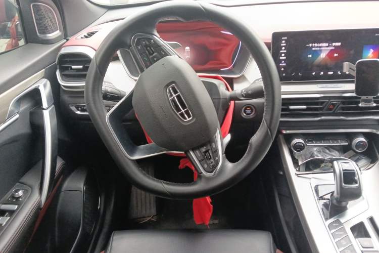 Used Geely Auto Coolray 2019 Sport Version 260T DCT Battle China VI Standard
