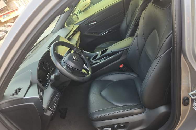 Used Toyota Avalon 2022 Dual-Engine 2.5L Luxury Edition
