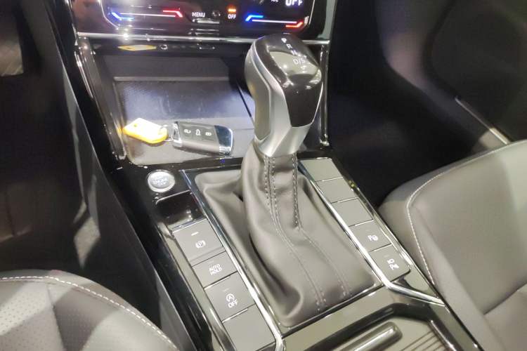 Used Volkswagen Passat 2024 380TSI Dragon Glory Edition
