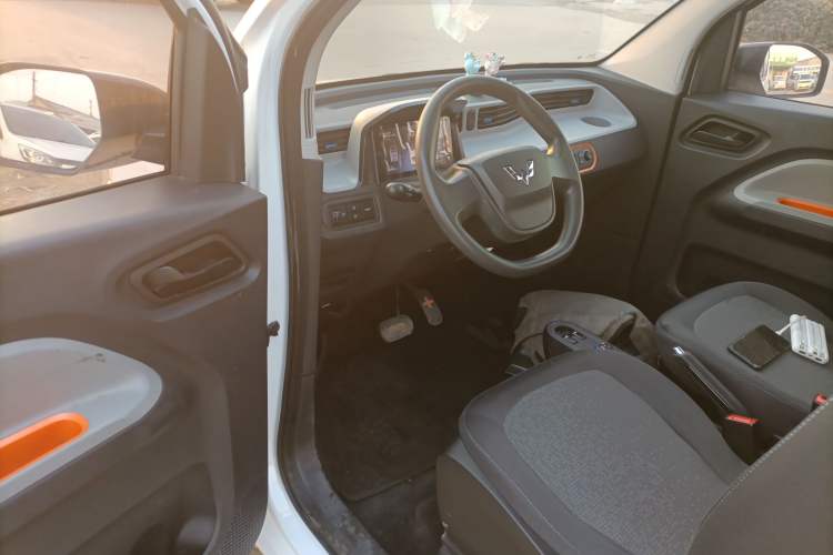 Used Wuling Hongguang MINIEV 2022 Macaron Fashion Model Lithium Iron Phosphate
