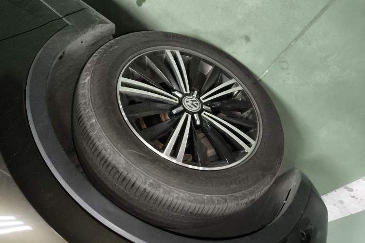 Used Volkswagen Tiguan L 2017 330TSI Automatic Two-Wheel Drive Flagship Edition
