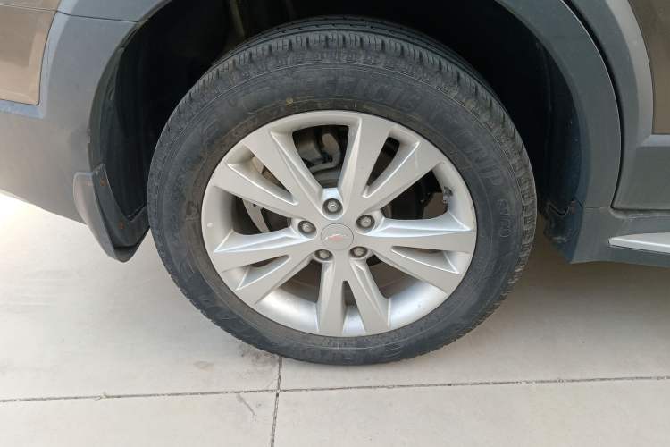 Used Chevrolet Captiva 2017 2.4L 4x4 Flagship Edition 7-Seater
