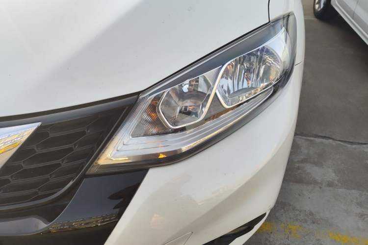 Used Nissan Tiida 2019 1.6L CVT Smart Drive Version China VI Standard
